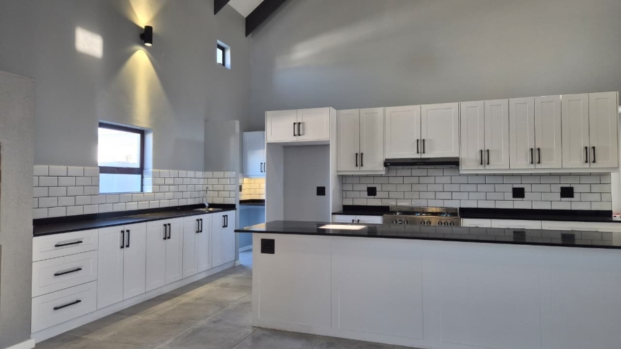 4 Bedroom Property for Sale in Laguna Western Cape